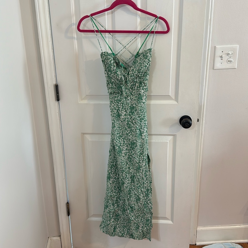 ASTR MIDI Dress